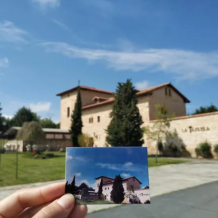 Torre Palacio La Taxuela Villanueva la Lastra