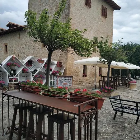 Torre Palacio La Taxuela Fogadó