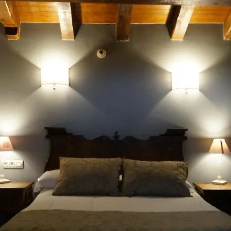 Torre Palacio La Taxuela Fogadó 4*