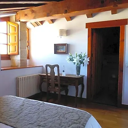 Torre Palacio La Taxuela Fogadó 4*