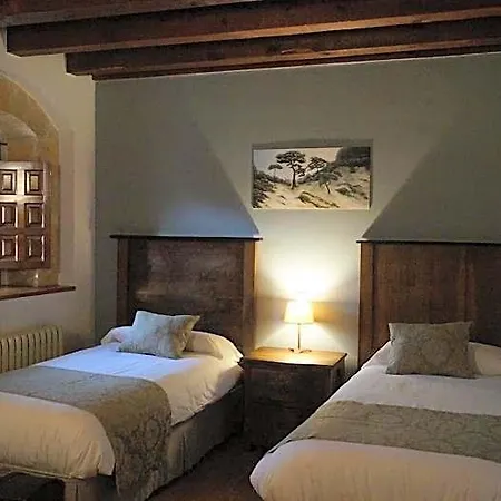 Torre Palacio La Taxuela Fogadó 4*