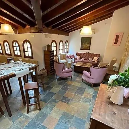 Torre Palacio La Taxuela Fogadó 4*