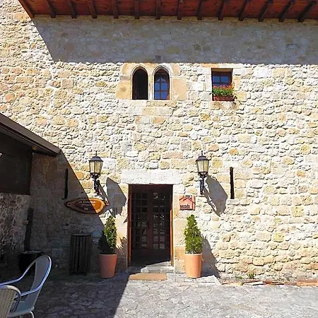 Torre Palacio La Taxuela Villanueva la Lastra