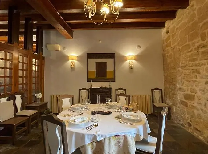 Torre Palacio La Taxuela Gasthof Villanueva la Lastra